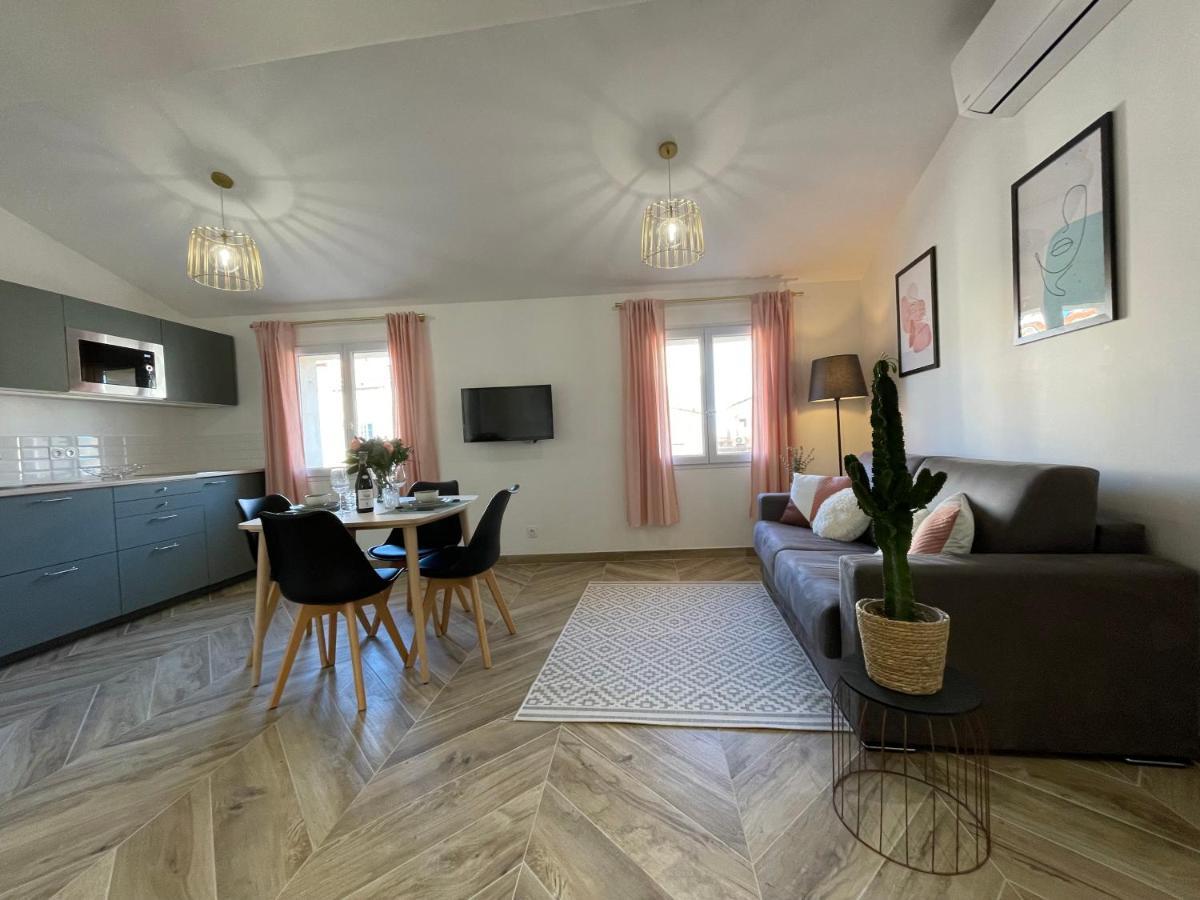 Nice Renting - Massena - Loft - Heart Of Vieil Antibes - The Market With Sea View المظهر الخارجي الصورة